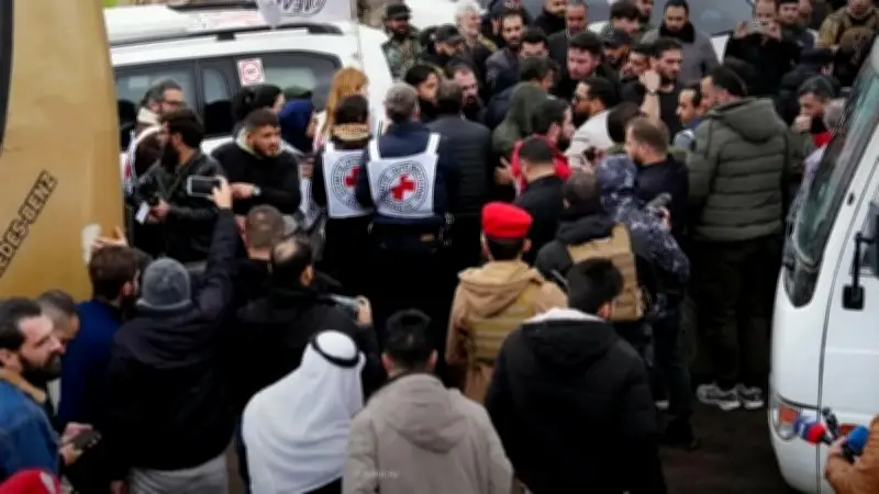 المبعوث الأمريكي يصف تبادل مقاتلي سورية والدروز بخطوة نحو الاستقرار