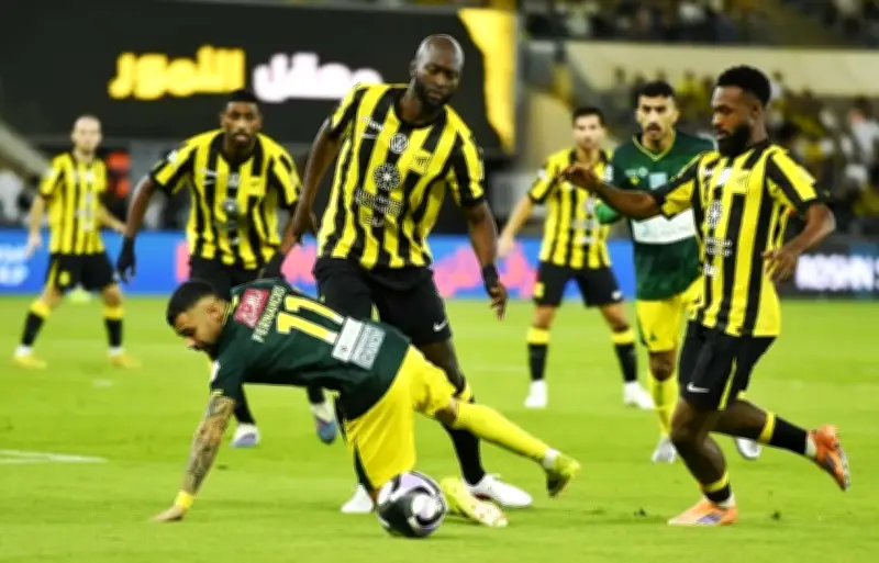 نادي الخليج يحتج رسمياً على الأخطاء التحكيمية ويؤكد احتفاظه بكامل حقوقه القانونية