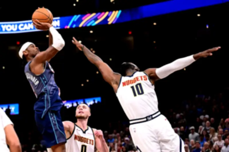 غلجيوس-ألكسندر يعود من الإصابة ويقود أوكلاهوما سيتي ثاندر للفوز على دنفر ناغتس في دوري كرة السلة الأميركي