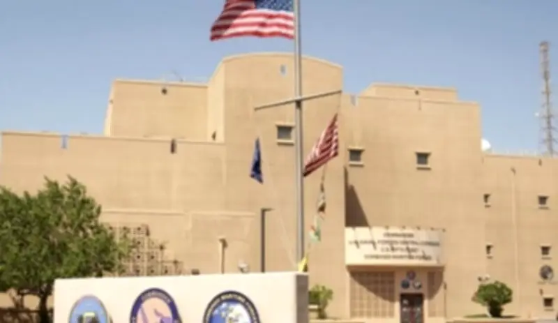 السفارة الأمريكية في البحرين تغلق أبوابها غداً بسبب الهجمات الصاروخية المستمرة