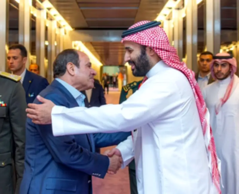 الرئيس المصري يؤكد تضامن بلاده مع السعودية في اتصال هاتفي مع ولي العهد