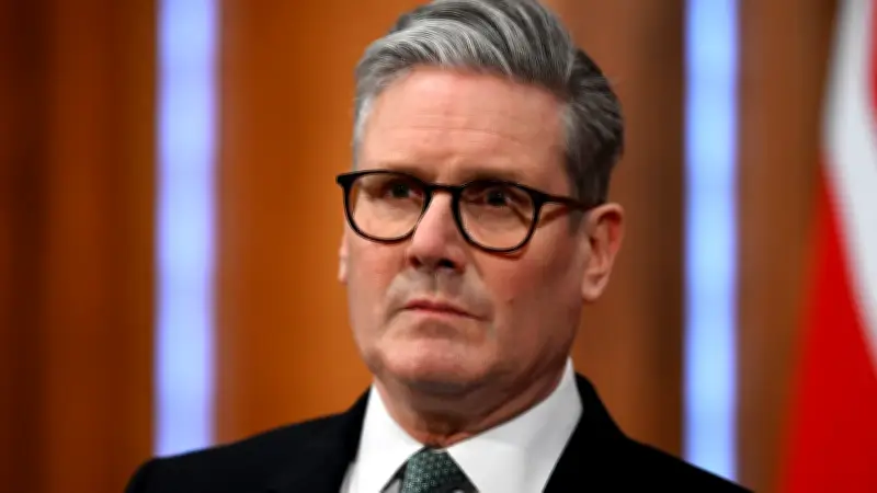 ستارمر يؤكد: مقاتلات بريطانية في سماء الشرق الأوسط للدفاع عن الحلفاء دون خطط هجومية على إيران