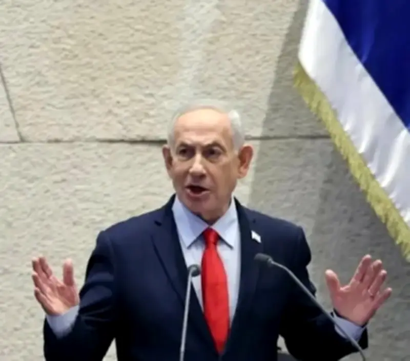 نتنياهو يعلن تدمير مقر خامنئي ويشير إلى مقتله في هجمات إسرائيلية على إيران