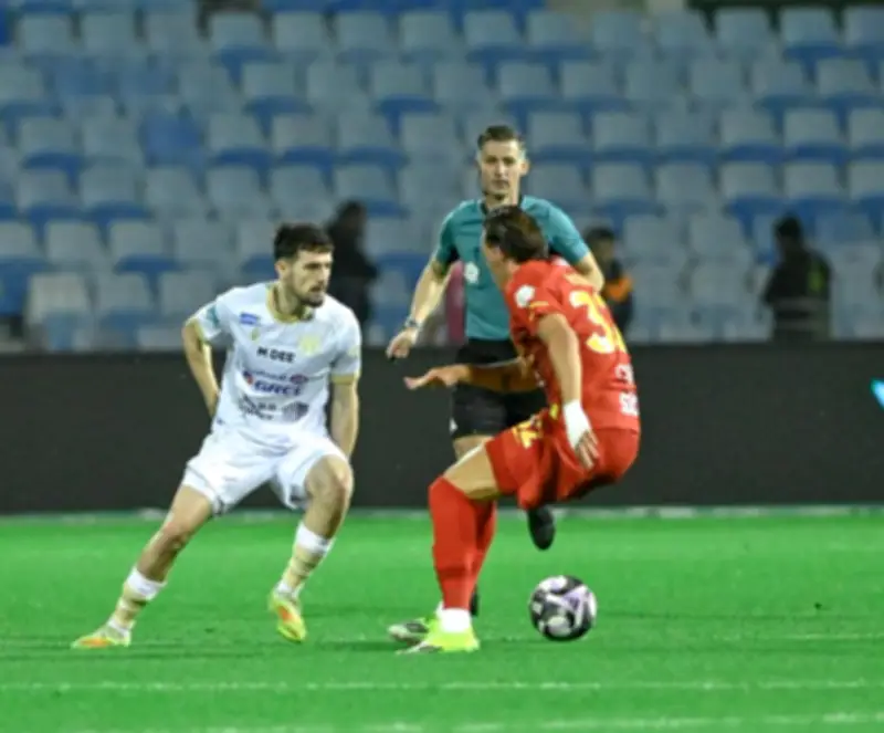 ريتيغي ينقذ القادسية من الخسارة أمام التعاون في دوري روشن السعودي