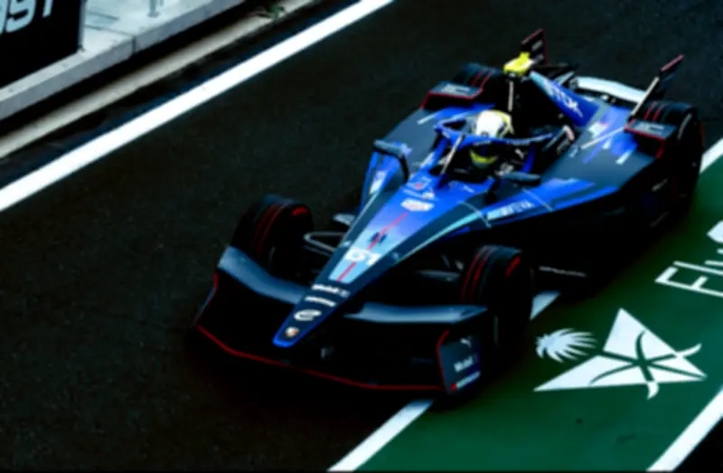 سيارة Gen3 Evo: جيل جديد من السرعة والكفاءة والاستدامة في فورمولا إي