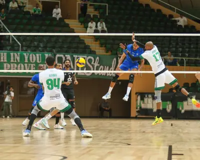 الهلال يهزم الأهلي في جدة ويحسم صدارة الدوري الممتاز للكرة الطائرة بفارق 31 نقطة