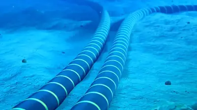 كابل بيانات بقيمة 700 مليون دولار يربط الإمارات بتركيا عبر العراق لتعزيز الربط الرقمي