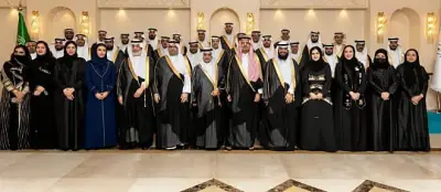 جامعة أم القرى تحتفي بتخريج الدفعة 74 بحضور الأمير سعود بن مشعل