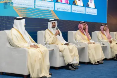 وزير الموارد البشرية يلتقي رواد الأعمال بالمدينة المنورة ويؤكد إنجاز 92% من استراتيجية سوق العمل