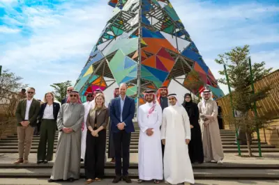 الأمير ويليام يزور مشروع الرياض الخضراء في الرياض برفقة وزير الرياضة