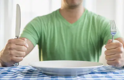 كيفية تهيئة الجسم لصيام رمضان: خطوات عملية لتخفيف الإرهاق والصداع