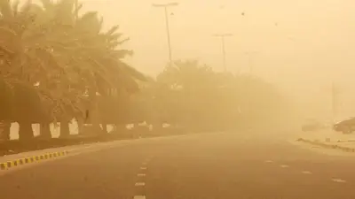 الأرصاد تحذر من استمرار العوالق الترابية في الجوف حتى صباح اليوم