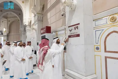 وزير الحج يطلع على جاهزية خدمات الحرمين لموسم رمضان ويؤكد التكامل بين الجهات