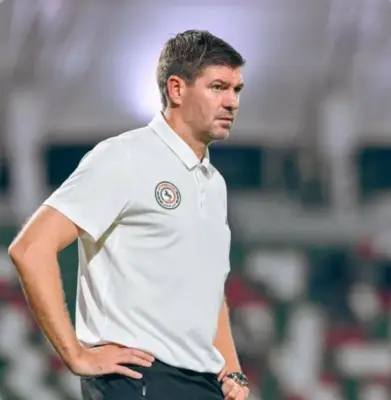 لاعب التعاون يكشف: ستيفن جيرارد كان يجبر لاعبي الاتفاق على التدريب في نهار رمضان