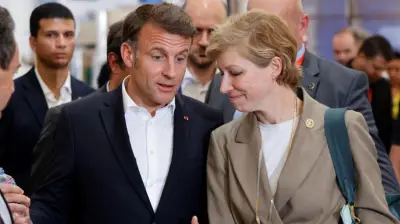 دبلوماسية فرنسية تتولى قيادة معهد العالم العربي بعد جاك لانغ: تحديات الهوية والتمويل