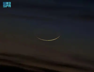 هلال رمضان يزين سماء المملكة في مشهد فلكي بديع
