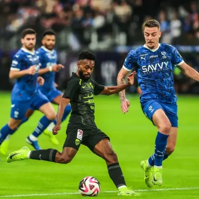 بنزيما في اختبار المشاعر.. مختص نفسي: الكلاسيكو السعودي يحسمه الاتزان النفسي