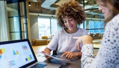 وظائف المستقبل الغامضة: رواتب خيالية تتحدى التوقعات في بريطانيا