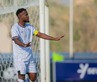 عبدالله معتوق على أعتاب قرار مصيري بشأن مستقبله الاحترافي بعد دخوله الفترة الحرة