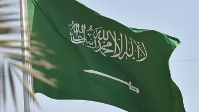 السعودية تؤكد تضامنها الكامل مع الكويت في أزمة الحدود البحرية مع العراق
