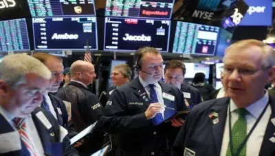 تقلبات حادة في الأسواق المالية العالمية مع غموض السياسات التجارية وضبابية المشهد