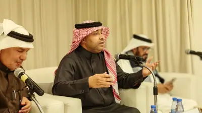 مسامرة صحفية في نادي أبها توثق تحولات الإعلام وتجارب رموز الصحافة بعسير