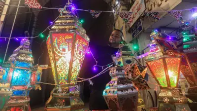 رمضان بين التراويح وماراثون المسلسلات: استعادة الروحانية في زمن الاستهلاك