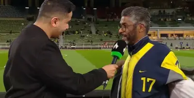 منصور الموسى يخلع قميص النجمة ويكشف عن بلوفر النصر في حدث رياضي مثير للجدل