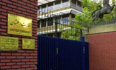 توترات إقليمية: بريطانيا تسحب موظفيها من إيران وأمريكا تحث مواطنيها على مغادرة إسرائيل