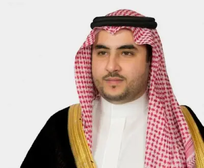 وزير الدفاع السعودي ونظيره الكويتي يدينان الهجمات الإيرانية ويؤكدان التضامن لتعزيز الأمن