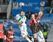 نادي الرياض يتفوق بالكرات الهوائية في دوري روشن السعودي: 9 أهداف من 22 عبر الرأس