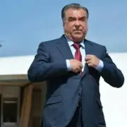 اختفاء رئيس طاجيكستان يثير التكهنات: إذاعة أغانٍ حزينة وصورة سوداء تزيد الغموض