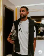 خماسيتنا تتصدر المجموعة بثلاث نقاط بعد فوز مثير على طاجيكستان في كأس آسيا