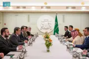وزير الخارجية السعودي يؤكد ثقة المملكة بتقدم الحكومة السورية في التعامل مع الأكراد