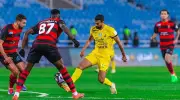 تعادل الرياض والخليج في دوري روشن يثير الجدل ويحافظ على ترتيب الفريقين