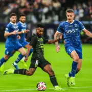 بنزيما في اختبار المشاعر.. مختص نفسي: الكلاسيكو السعودي يحسمه الاتزان النفسي