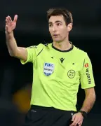 حكم إسباني يقود كلاسيكو الهلال والاتحاد في جولة يوم التأسيس بدوري روشن