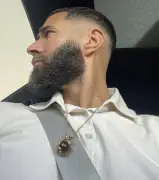 رد بنزيما على الانتقادات بعد تعادل الهلال: 