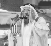 رحيل المؤذن فيصل النعمان: صوت المسجد النبوي الذي خلد في ذاكرة الزمان والمكان