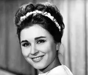 جدل جديد حول وفاة سعاد حسني: شقيقتها تتهم نادية يسري بالاستيلاء على ذهبها وممتلكاتها