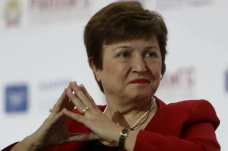 صندوق النقد الدولي: ارتفاع أسعار النفط بنسبة 10% يرفع التضخم العالمي 40 نقطة أساس