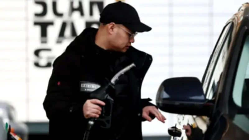 ارتفاع أسعار النفط فوق 115 دولارًا وانخفاض الأسهم الآسيوية مع تصاعد الحرب على إيران