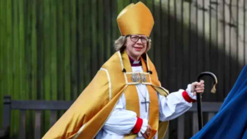 الإمارات تؤكد حقها في الدفاع عن النفس بعد استهداف إيراني شمل 1400 صاروخ ومسيّرة