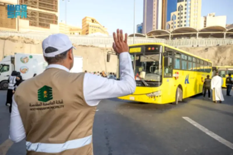 18 ألف كادر و6 آلاف آلية لرفع جاهزية مكة والمدينة في العشر الأواخر لخدمة المعتمرين والزوار