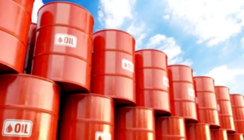 ارتفاع مفاجئ في مخزونات النفط الأمريكية: زيادة 6.56 مليون برميل أسبوعياً