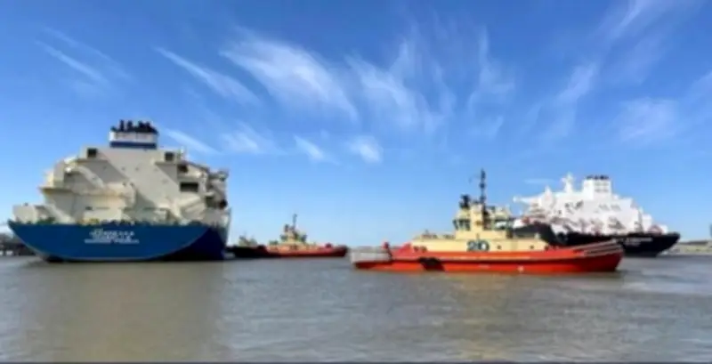 منصة "كبلر" تكشف: انهيار حركة الناقلات في مضيق هرمز بنسبة 90% بعد سيطرة الحرس الثوري