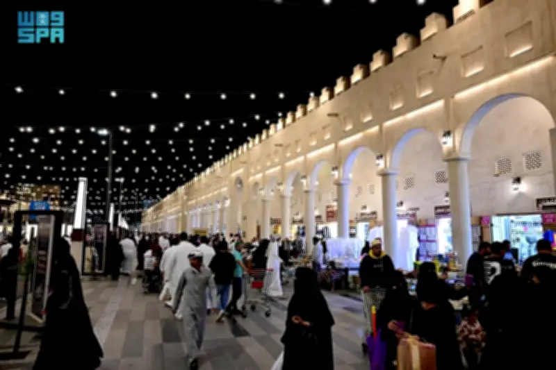 سوق القيصريّة بالأحساء يتحوّل إلى ملتقى رمضانيّ يجذب السعوديين والخليجيين