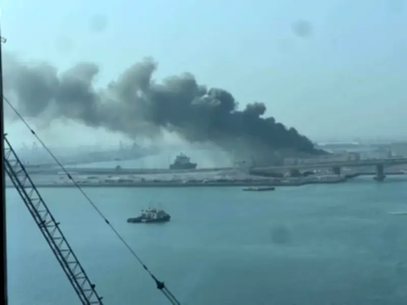 الإمارات تعلن استهداف قاعدة السلام البحرية بطائرتين إيرانيتين مسيّرتين