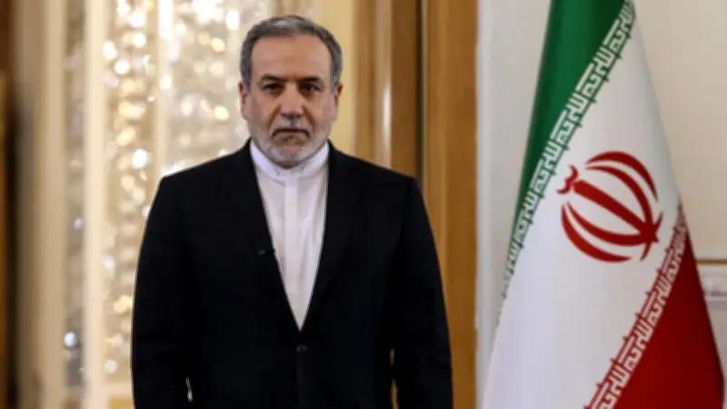 إيران تبعث برسالة عاجلة إلى عُمان بعد هجمات الدقم وتتحدث عن الانفتاح على السلام