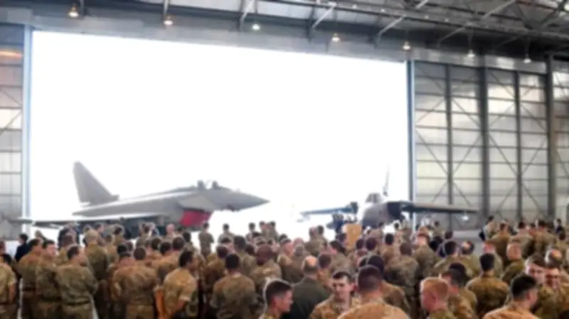 بريطانيا تتهم إيران باستهداف قواعدها بعد إطلاق صاروخين باليستيين باتجاه قبرص